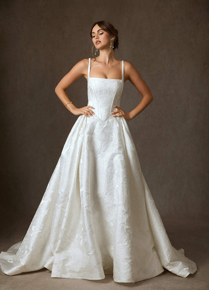 Delvina-AZ58126694