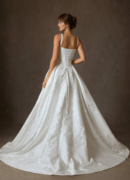 Delvina-AZ65940998