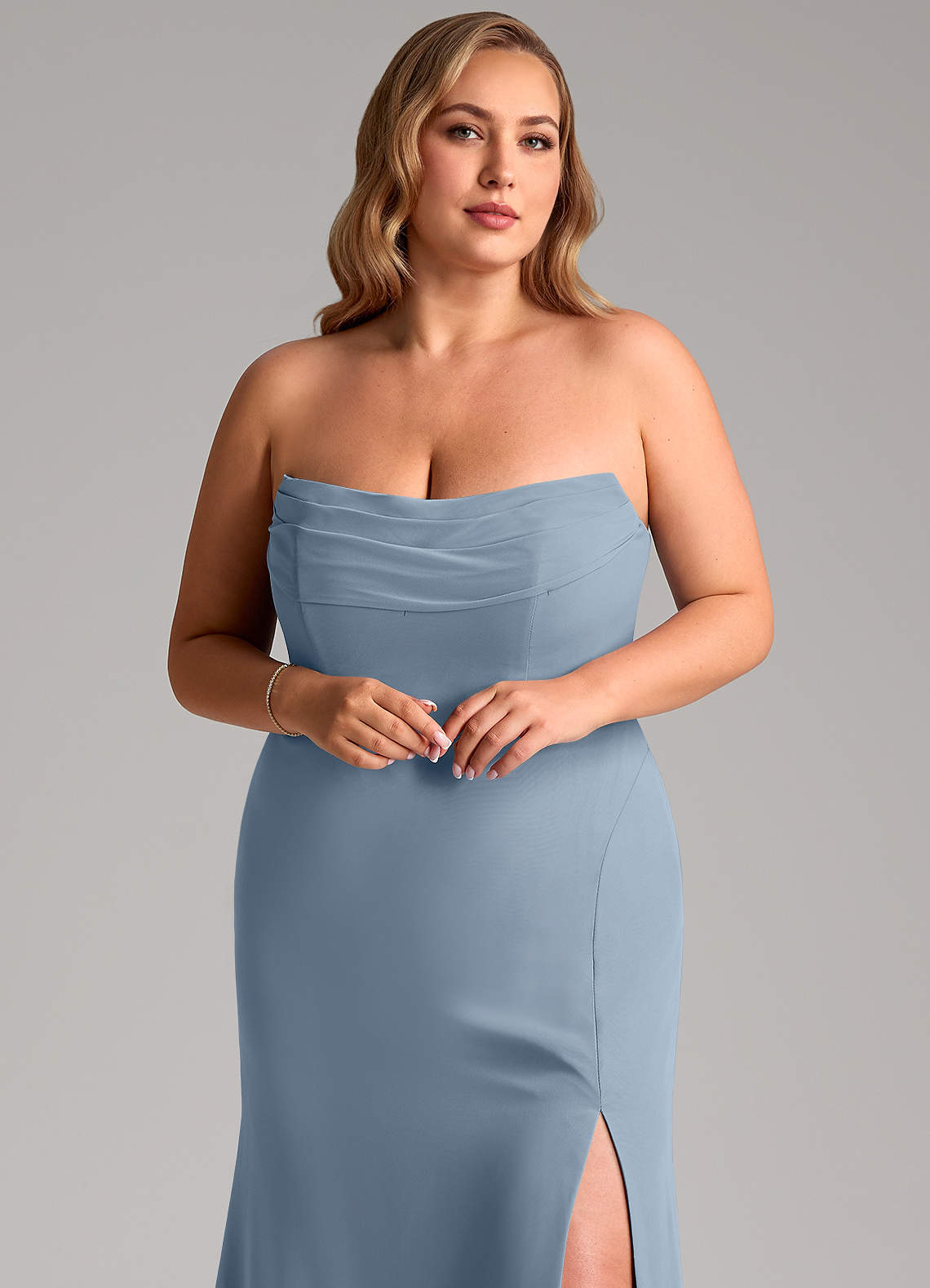 Saige-AZ70768694