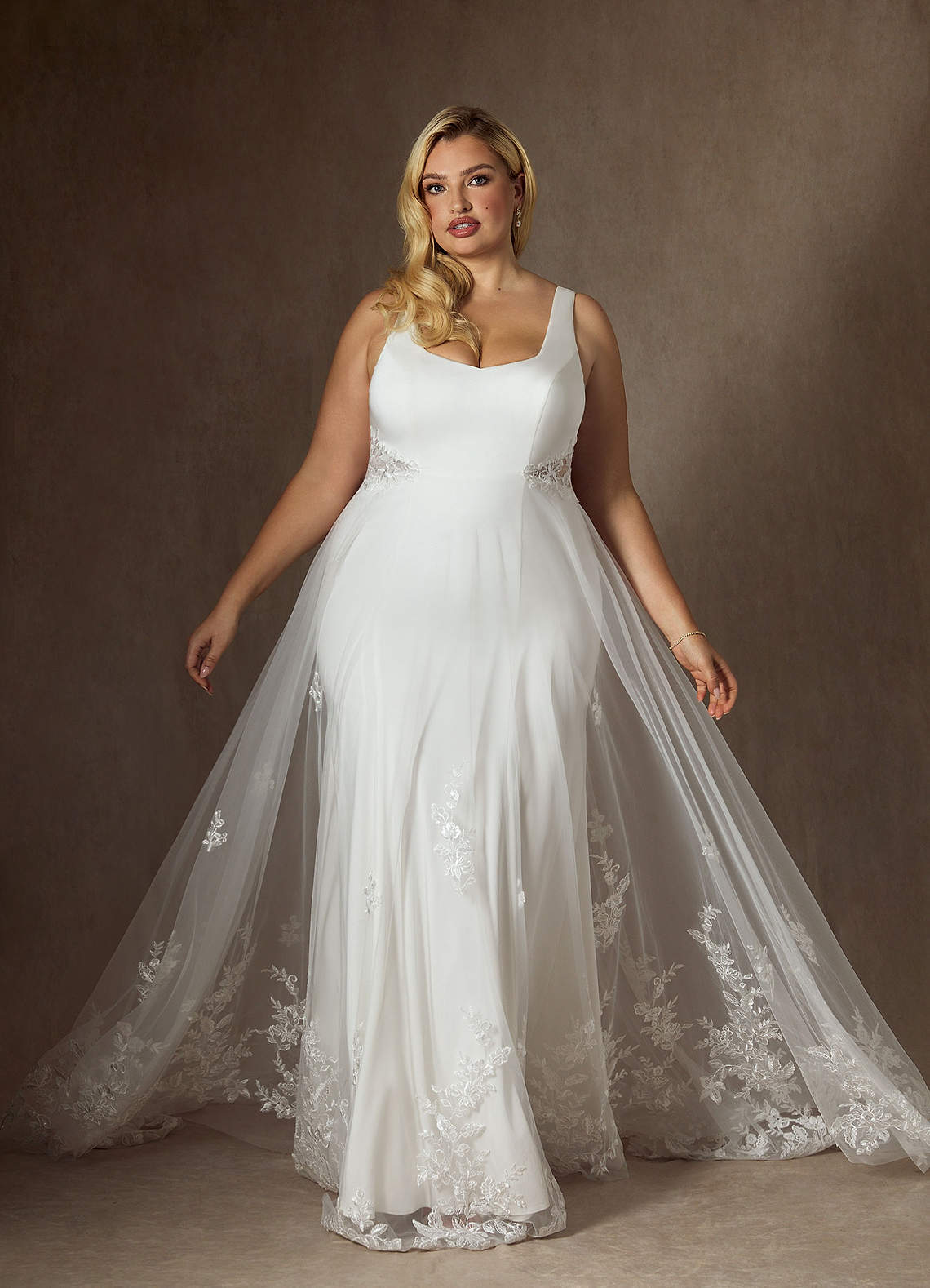 Ebony Wedding Dress-AZ15794717