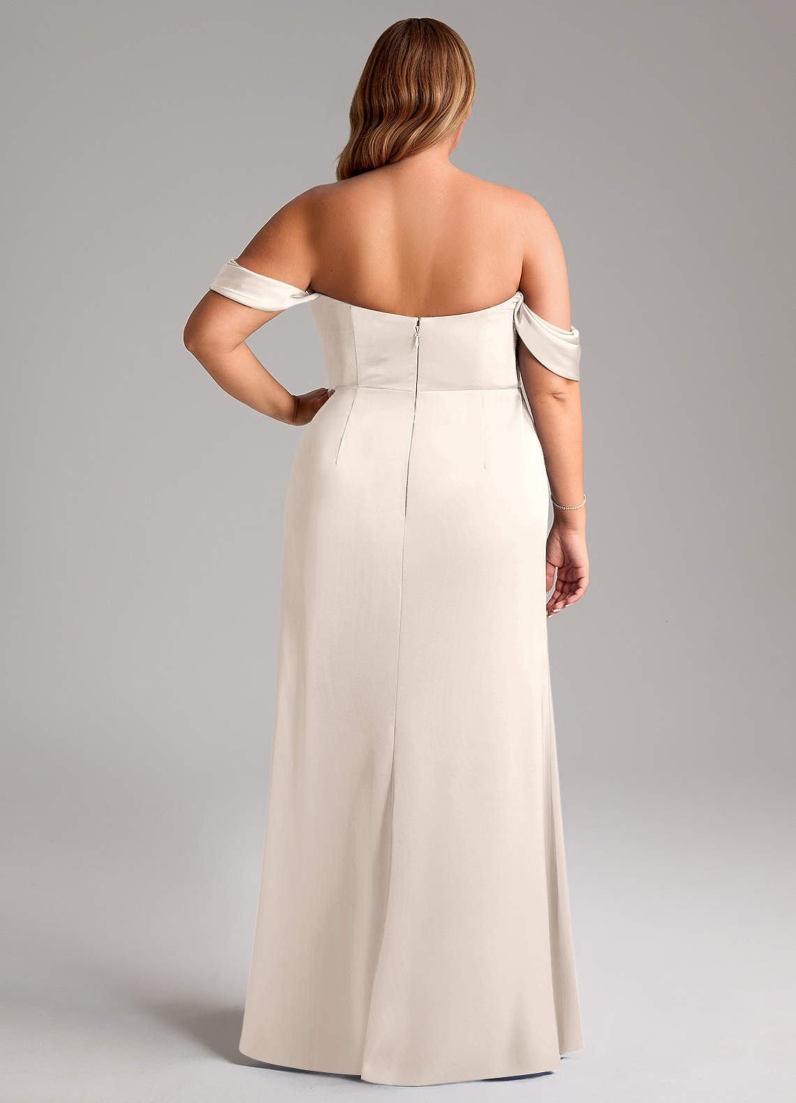 Saige-AZ64967519